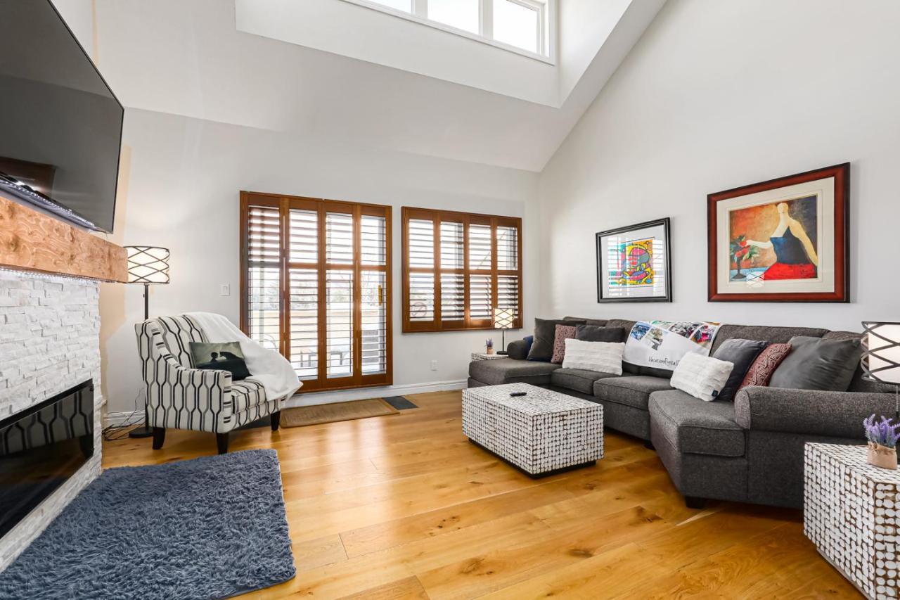 Stunning Townhouse - 3 Bdrm Blue Mountain Village Sauna! Blue Mountains Exteriör bild